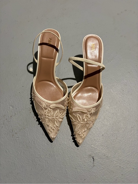 Zara Shoes - Zara Cream Embroidered Pointed Slingback Heels